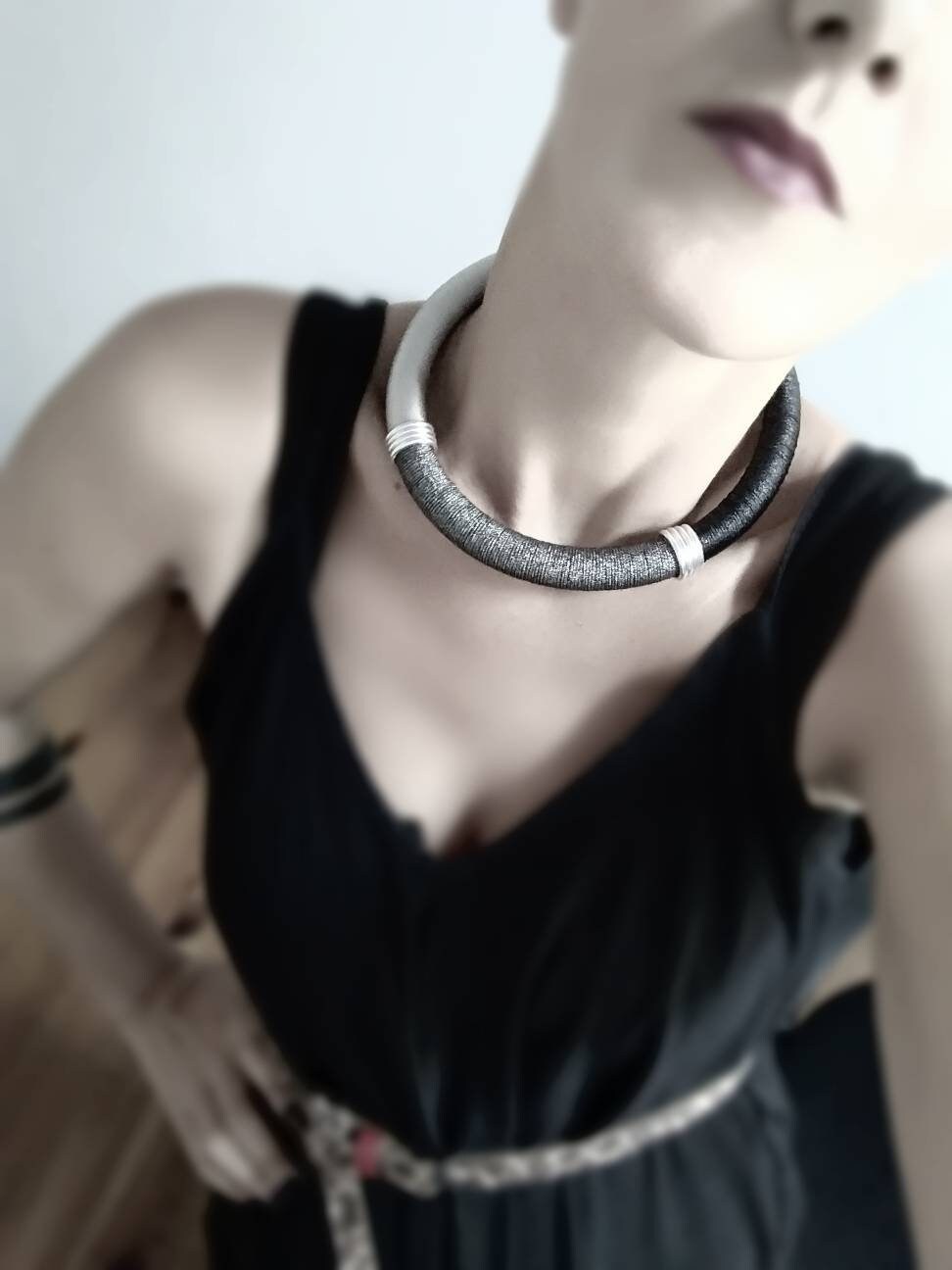 TRINITY black coil choker, silver and gray shades